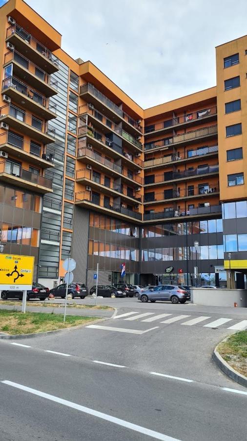 Apartmani Marcetic سلافونسكي برود المظهر الخارجي الصورة